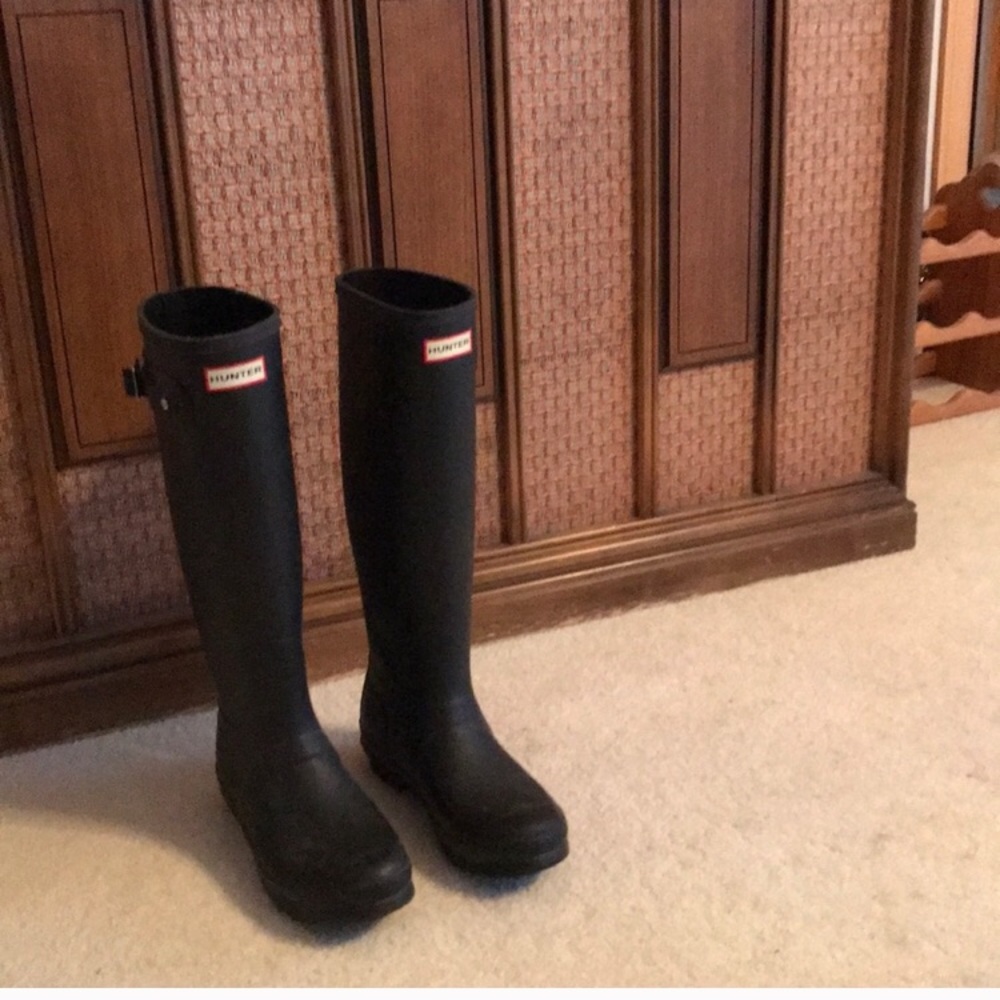 Hunter Rainboots - like new. Size 8!